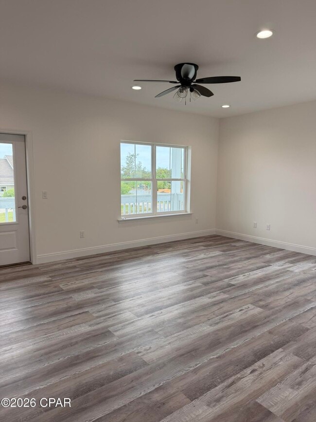 Building Photo - 913 Plantation Dr