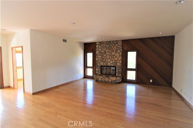 Building Photo - 3694 Berwick Dr