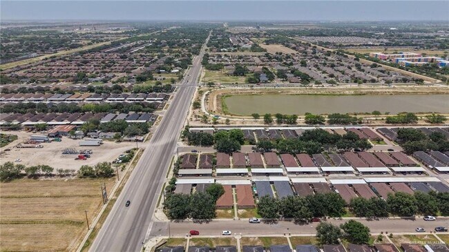 Building Photo - 2013 Agua Fina Ave