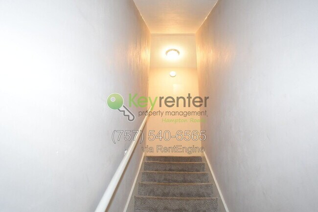Building Photo - 1310 Sparrow Rd