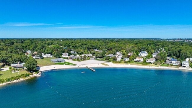 Building Photo - 7 Cynthia St