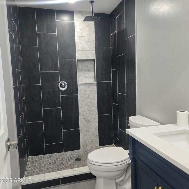 Building Photo - 18441 N 31st Ave