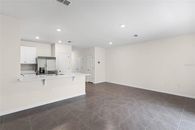 Building Photo - 2340 Penguin Blvd