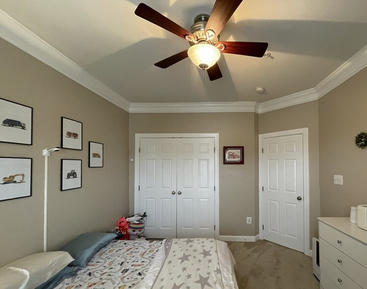 Building Photo - 1744 Theale Way