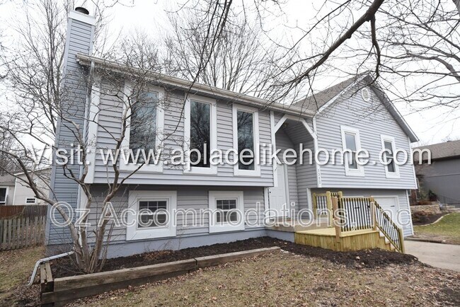Building Photo - 1312 E 153rd St