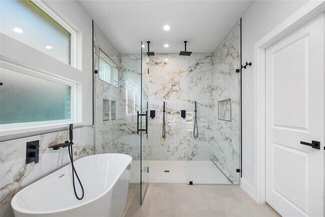 Building Photo - 14203 Sandalfoot St