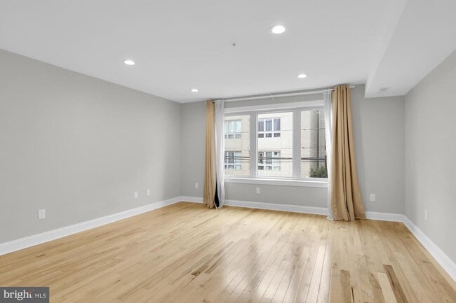 Building Photo - 1644 N 2nd St