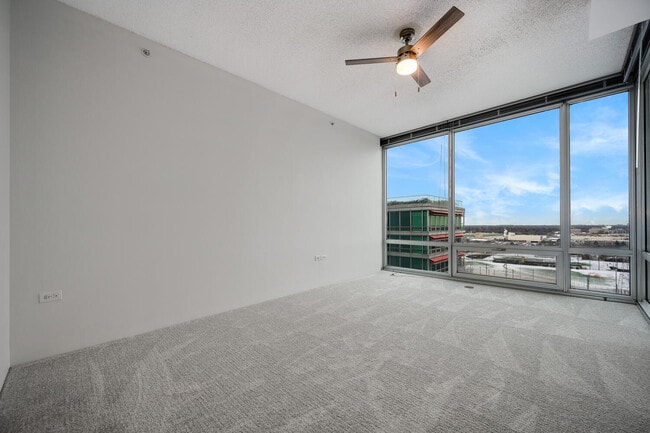 Building Photo - 9655 Woods Dr