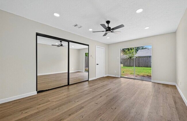 Building Photo - 15415 Swan Creek Dr