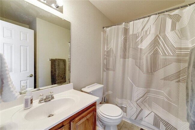 Building Photo - 1432 Anise Dr