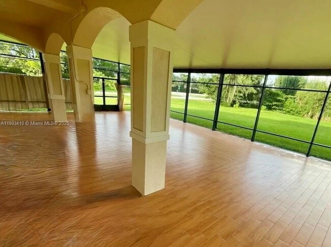 Building Photo - 3301 SW 139th Ave