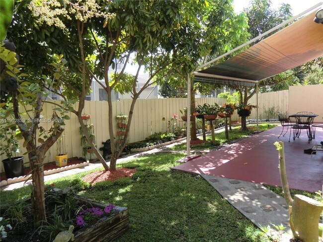 Building Photo - 1593 NW 158th Ave