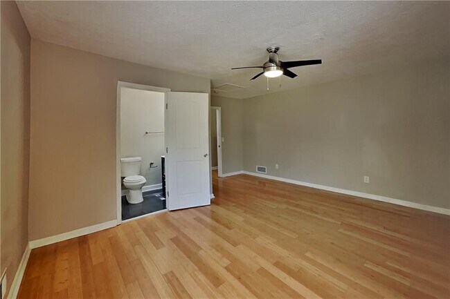 Building Photo - 3352 Ethan Dr