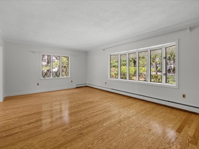 Building Photo - 15 Woodridge Rd