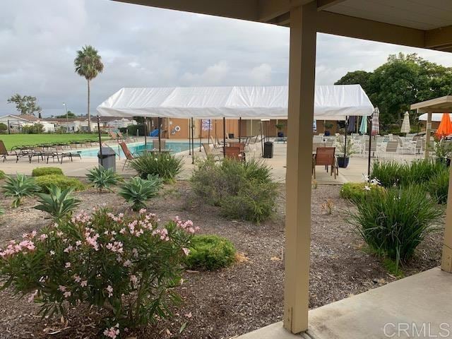 Building Photo - 3839 Vista Campana S