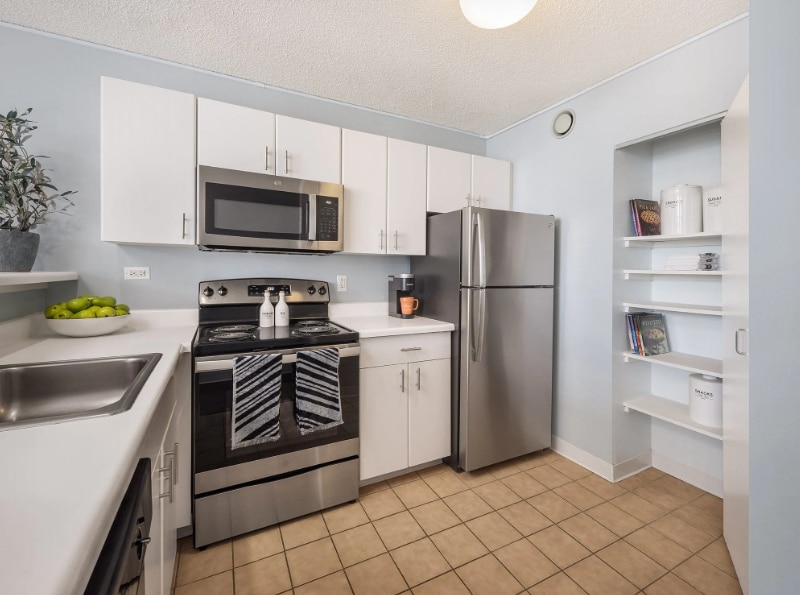 Building Photo - 449 E Ohio St