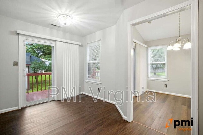 Building Photo - 235 Abingdon Cir