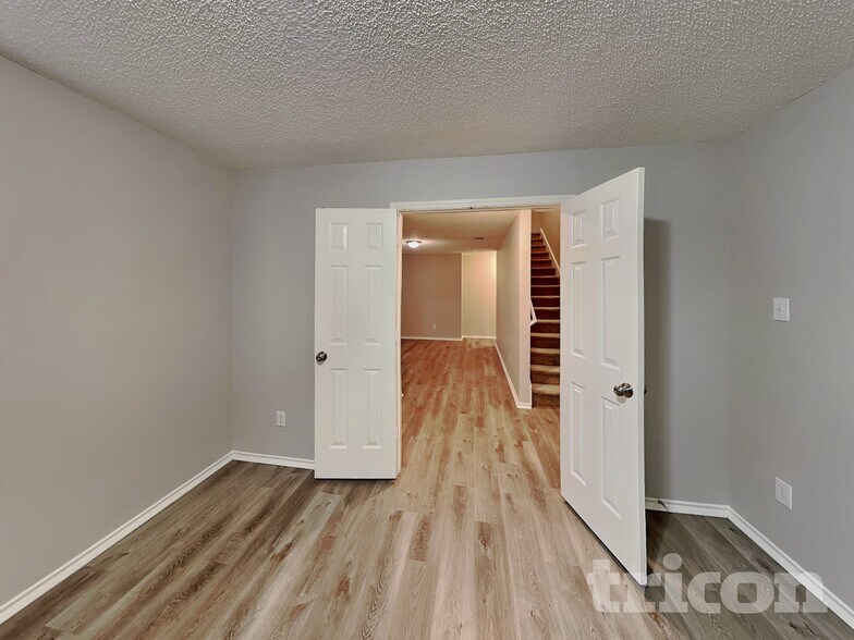 Building Photo - 2904 Crimson Clover Dr