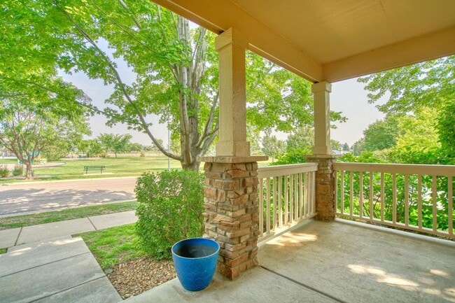 Building Photo - 2370 Windmill Dr