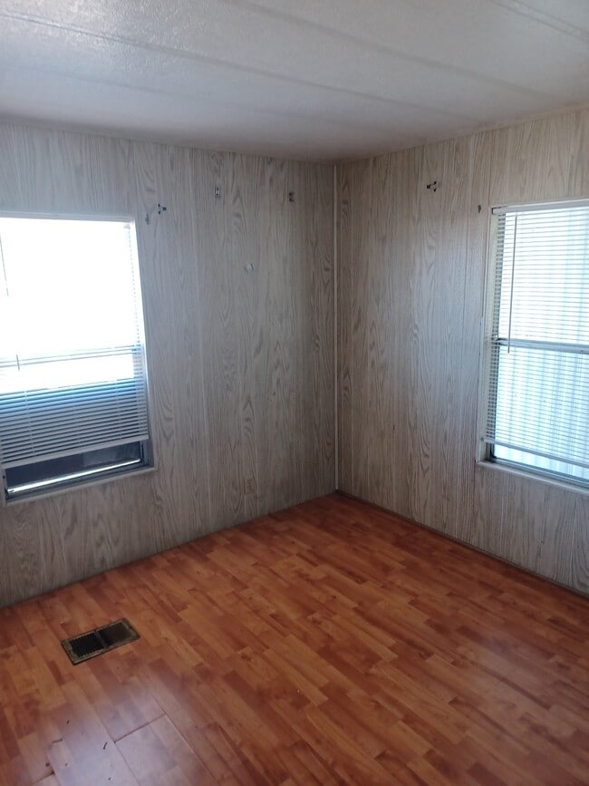 Building Photo - 37829 Easy Ave