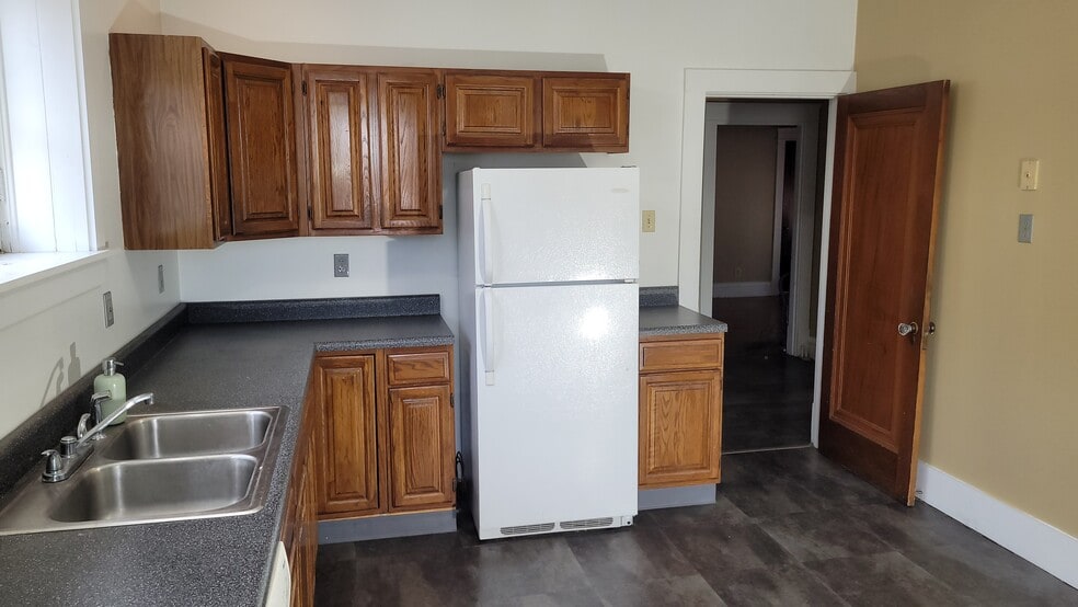 Building Photo - 3629 Wilmington Ave