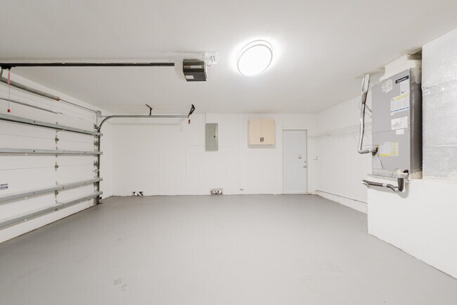 Building Photo - 3048 NW 27th Terrace