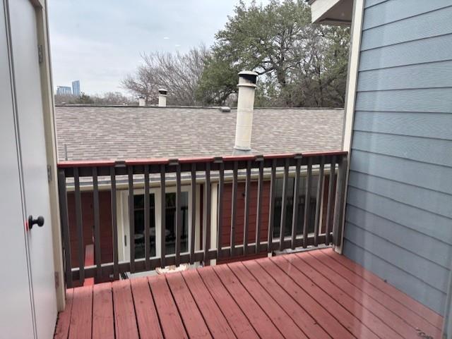 Building Photo - 2215 Post Rd