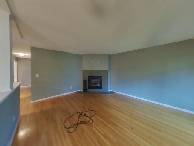 Building Photo - 3820 Union Terrace Ln N