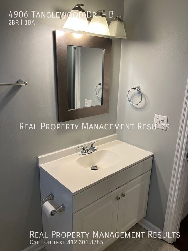 Building Photo - 4906 Tanglewood Dr