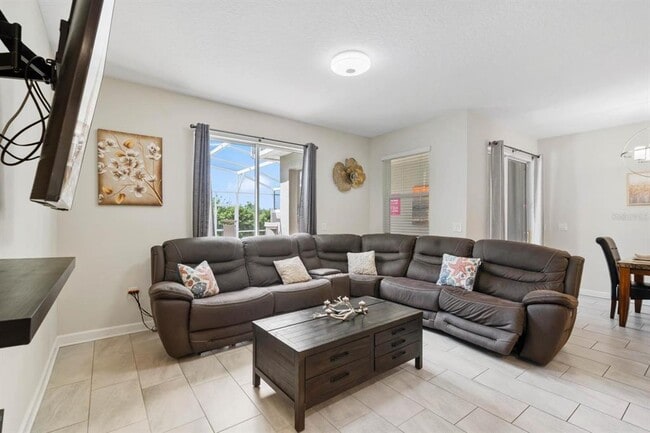 Building Photo - 900 Pebble Beach Dr