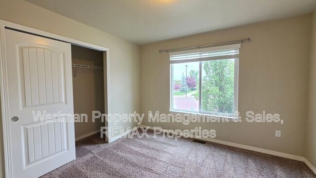 Building Photo - 907 Salmon Pond Way