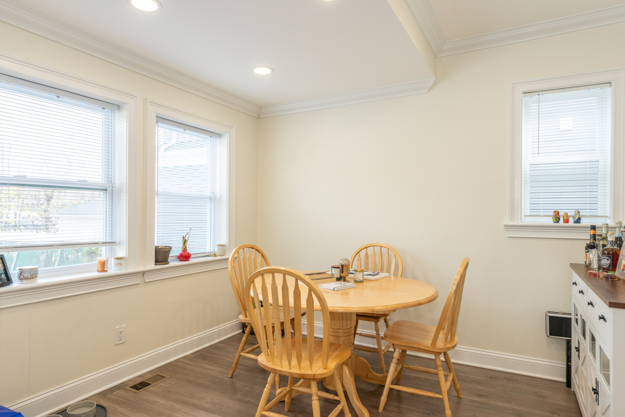 Dining Area - 49 Greenwood Ave