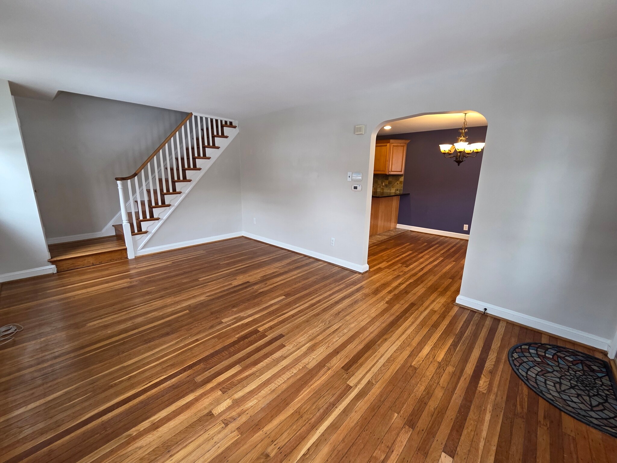 Building Photo - 204 Greenbriar Ln