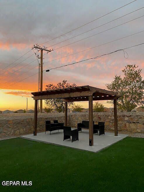 Building Photo - 7561 Red Cedar Dr