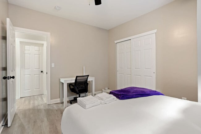 Building Photo - 1523 S East St