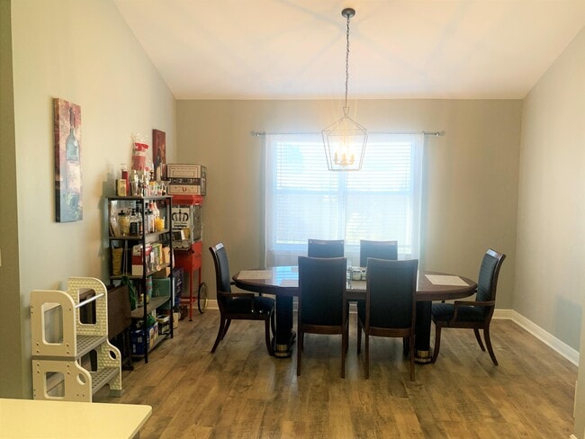 Building Photo - 319 Scotch Pine Ln