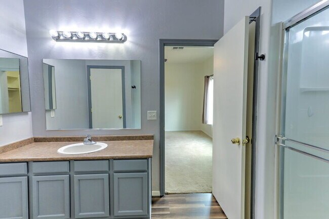 Building Photo - Rancho Sahuarita