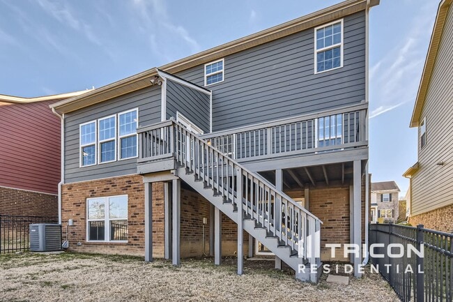 Building Photo - 2077 Morton Dr