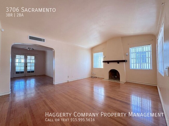 Building Photo - 3706 Sacramento-