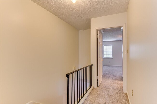 Building Photo - 407 Folkstone Cir