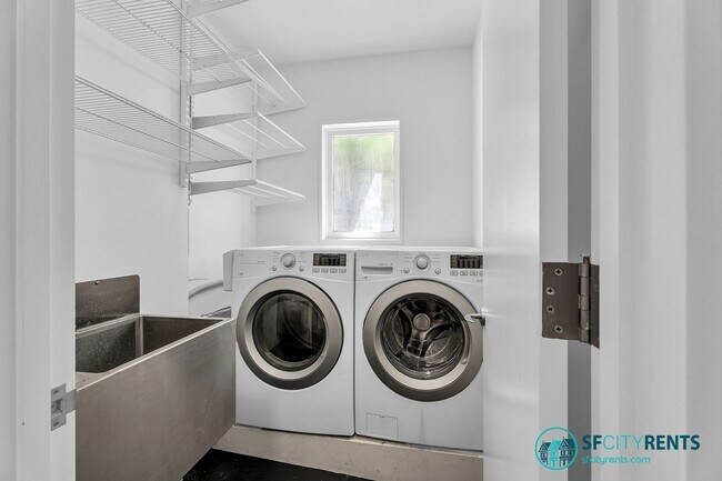 Building Photo - Bernal Heights: Remodeled Single Family Home w/ Views, Hot Tub & Solar Panels
