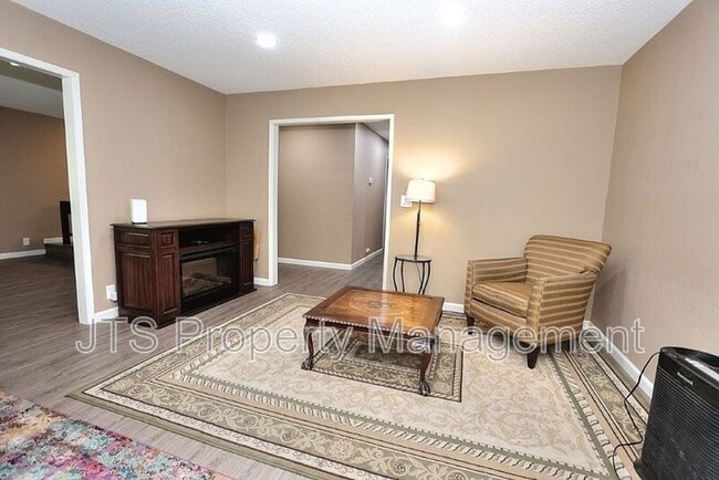 Building Photo - 6913 Navarro Ct