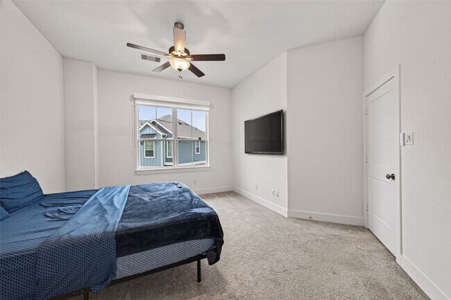 Building Photo - 7803 Swooping Swallow Ln