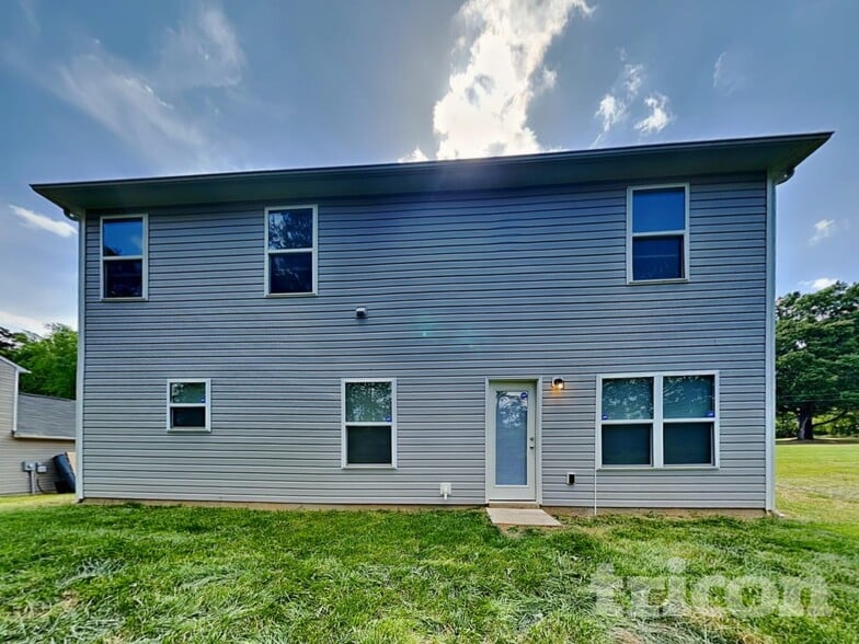 Building Photo - 1131 Parker St