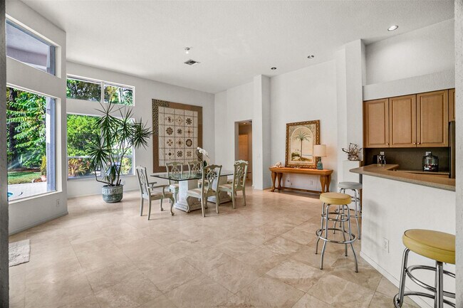 Building Photo - 1012 SW 156th Ave