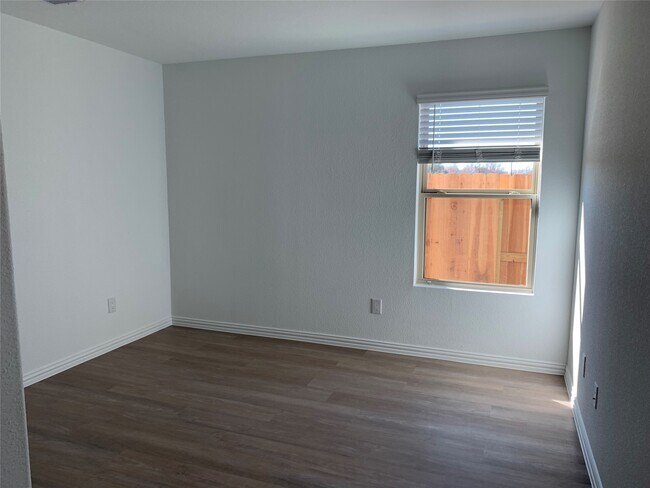 Building Photo - 18118 Rockvine Dr