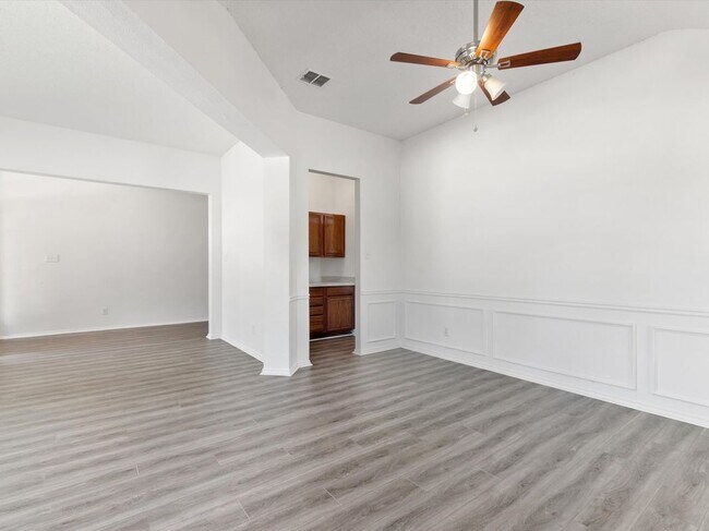 Building Photo - 5705 Frio Dr