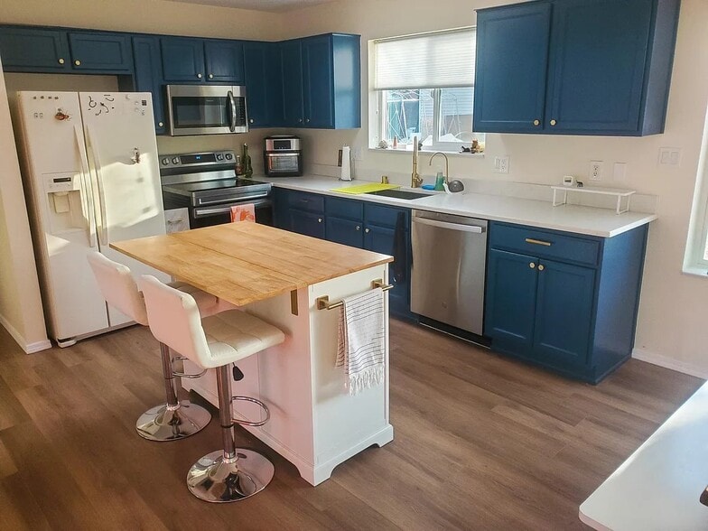 Building Photo - 948 Acequia de las Joyas