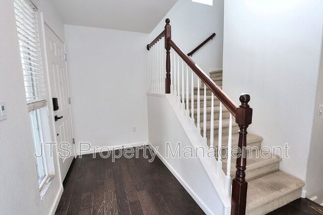 Building Photo - 3428 Trio Ln