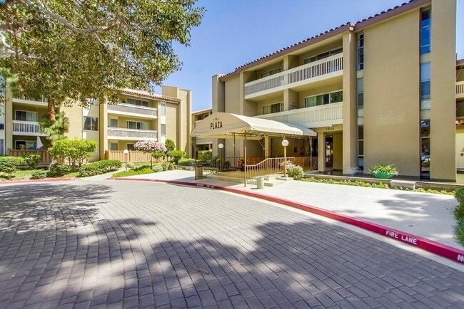 Building Photo - Upgraded One Bedroom Condo in Pacific Beach!